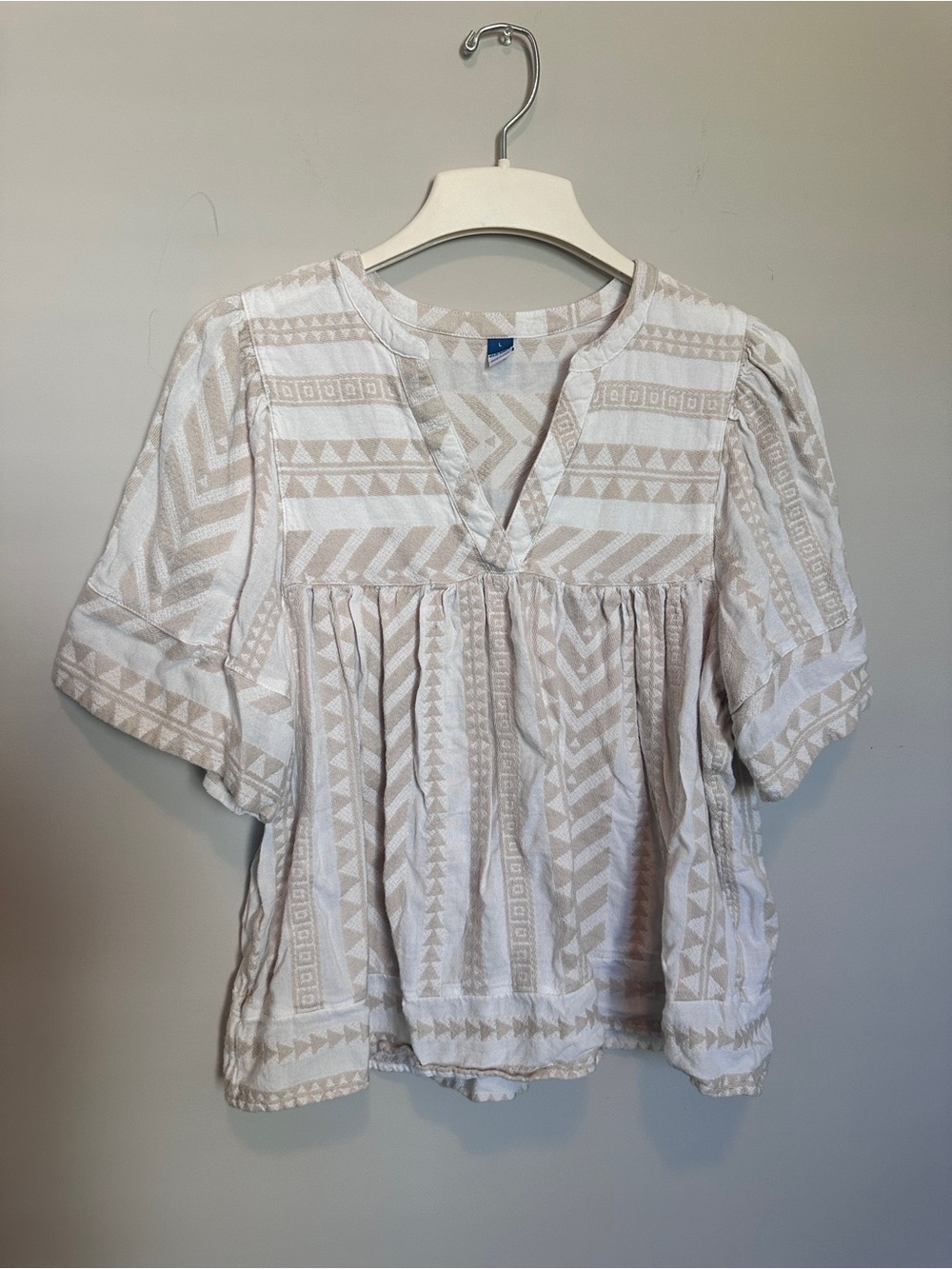 Old Navy Cream and Tan Geometric Peasant Blouse